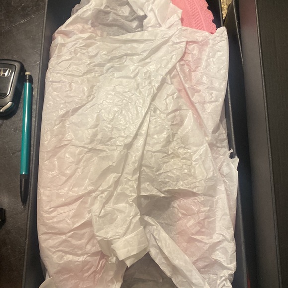 New in box pink coach clogs - Picture 3 of 5